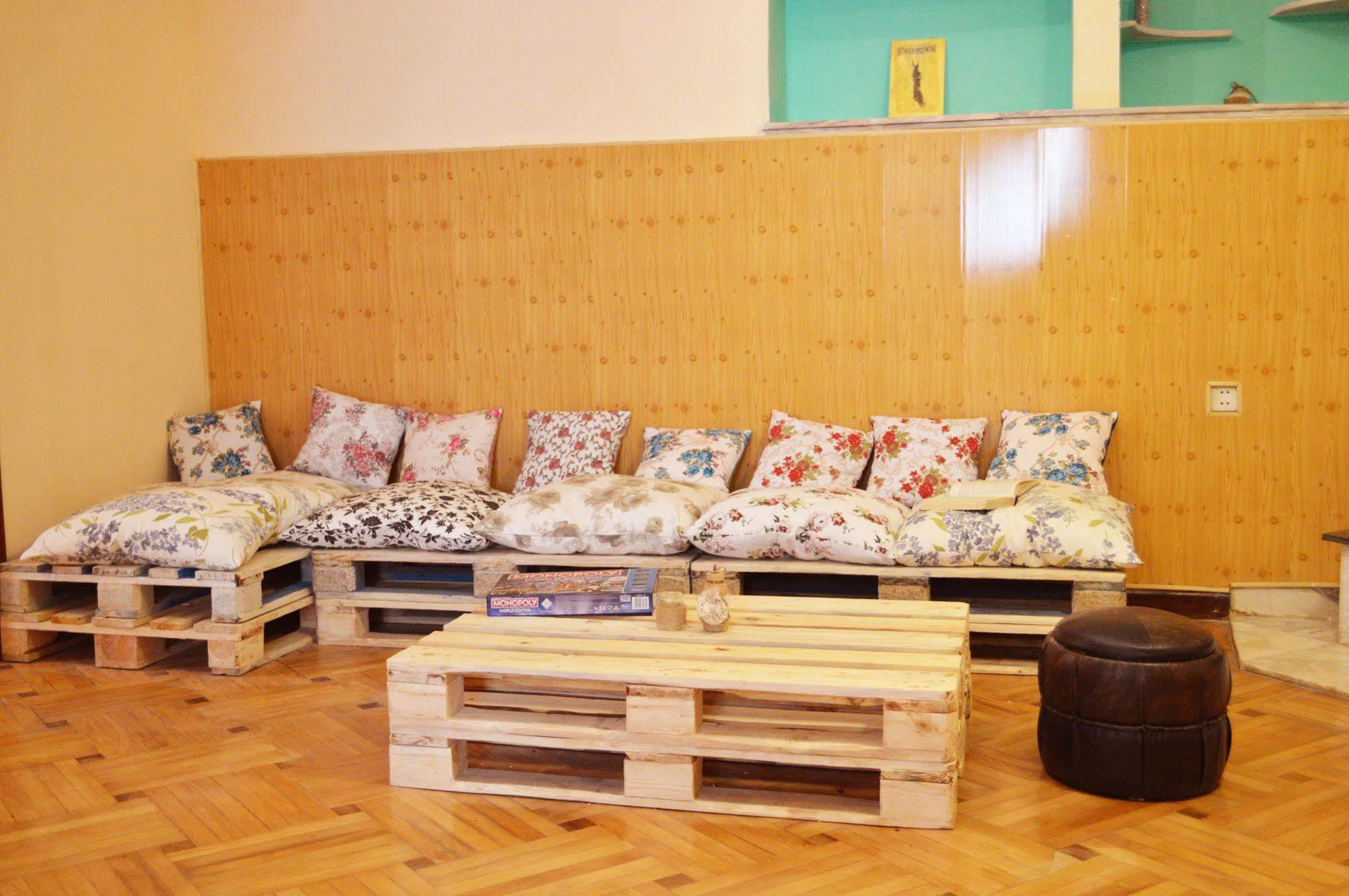 Patio Hostel Tbilisi Esterno foto